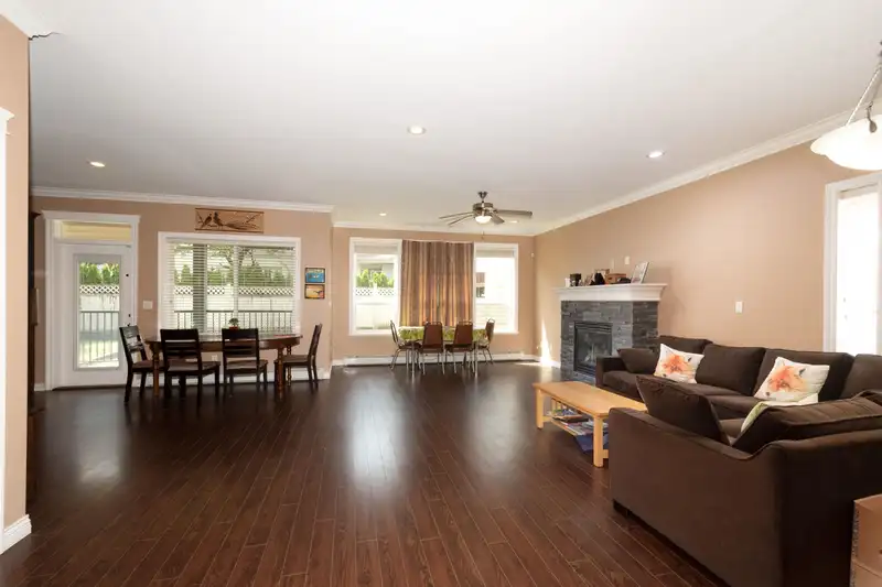 32620 CARTER AVENUE - photo 3 of 40