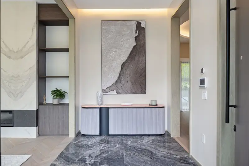 6363 BUCKINGHAM DRIVE - photo 2 of 20