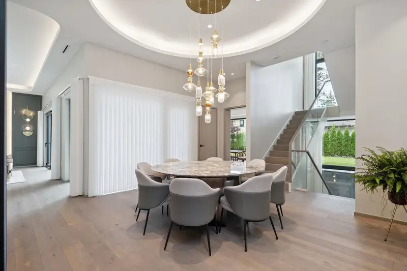 6363 BUCKINGHAM DRIVE - photo 4 of 20