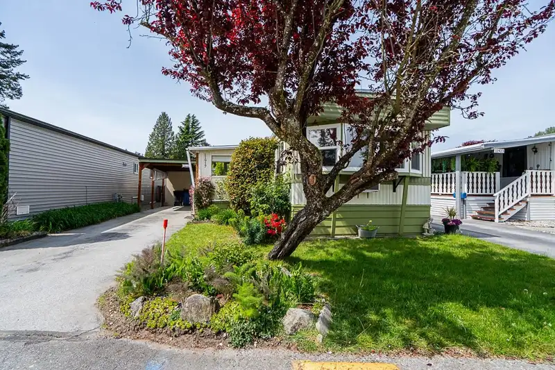 139 11917 POPLAR DRIVE - photo 4 of 34