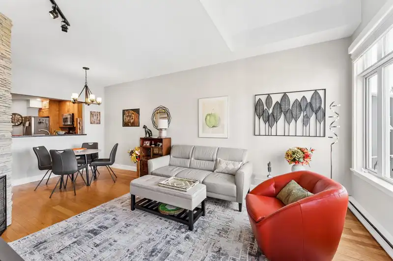 419 121 W 29TH STREET - photo 4 of 40