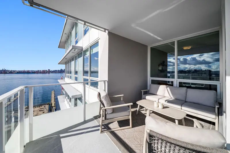 1210 118 CARRIE CATES COURT - photo 3 of 25