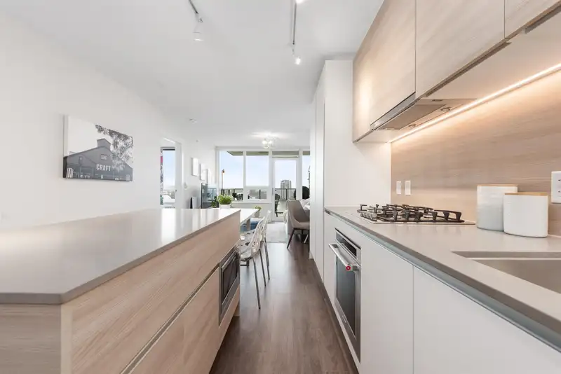 1412 988 QUAYSIDE DRIVE - photo 4 of 40