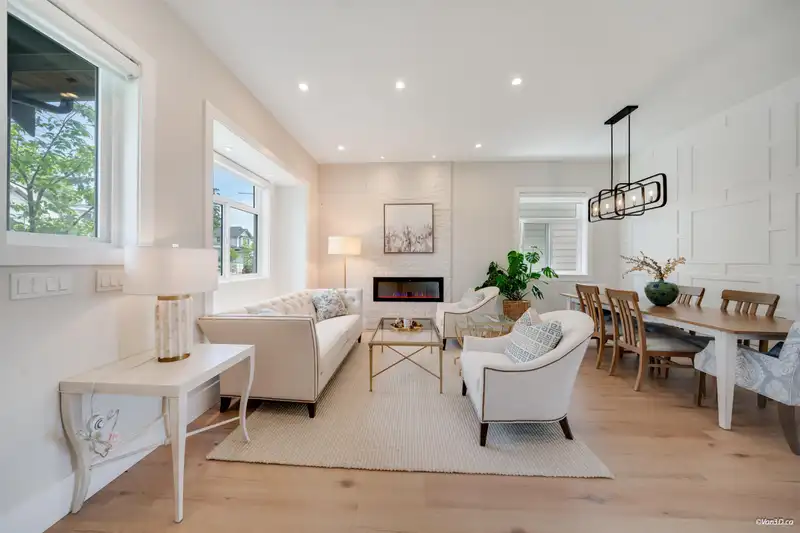 16778 20A AVENUE - photo 4 of 40