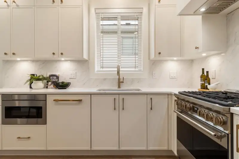 2051 E 4TH AVENUE - photo 1 of 21