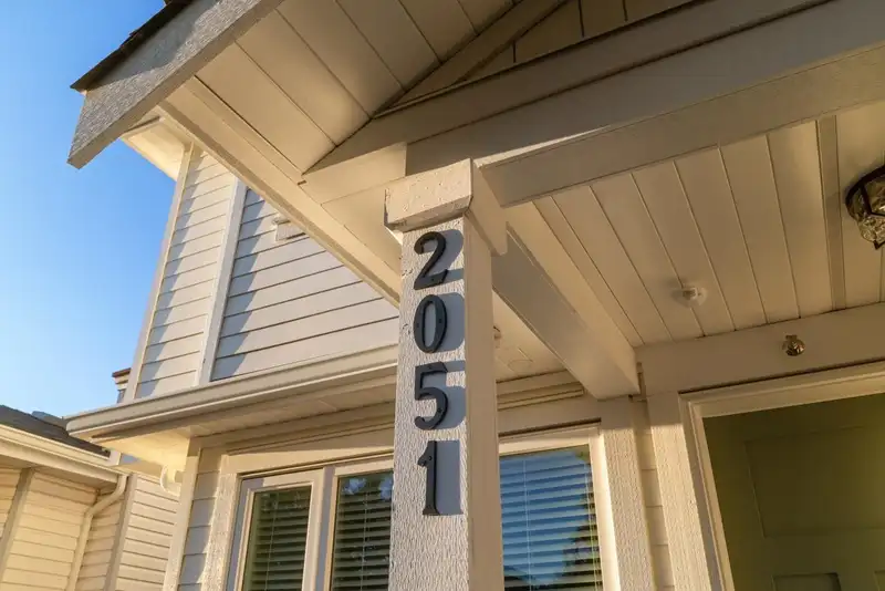 2051 E 4TH AVENUE - photo 2 of 21