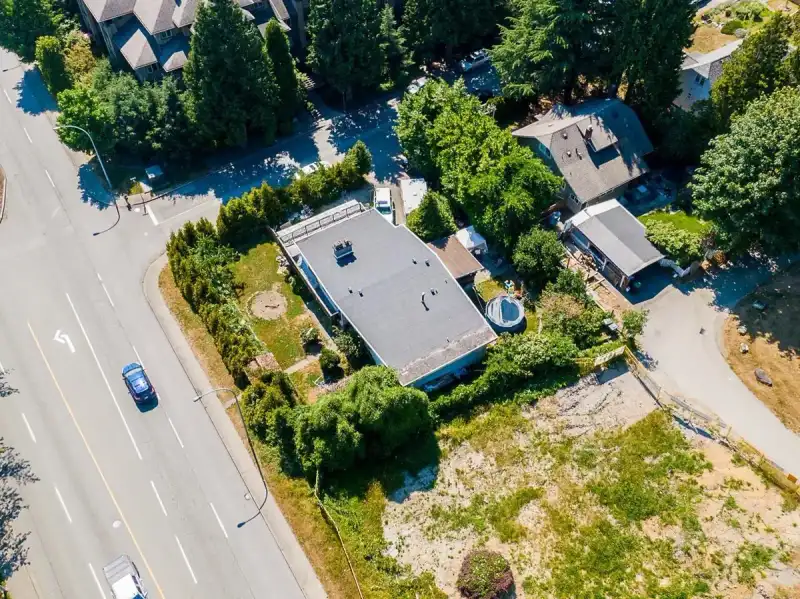 39 E EIGHTH AVENUE - photo 1 of 21