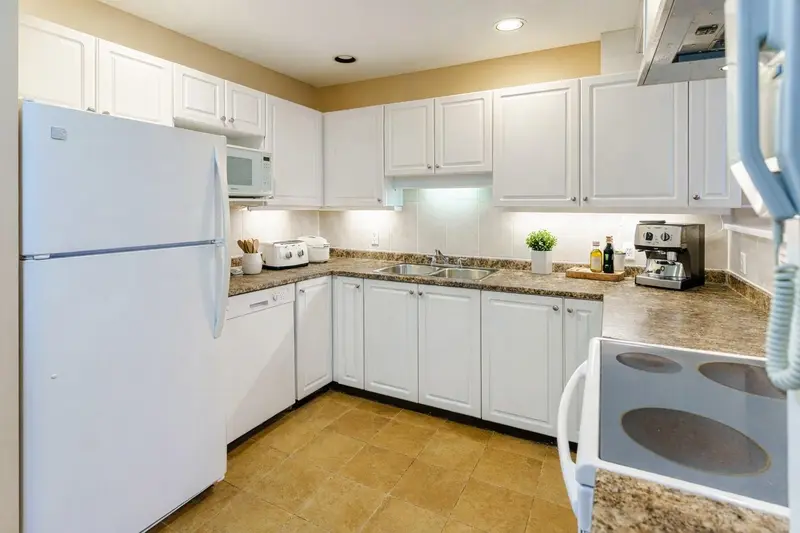 205 22720 119 AVENUE - photo 2 of 15