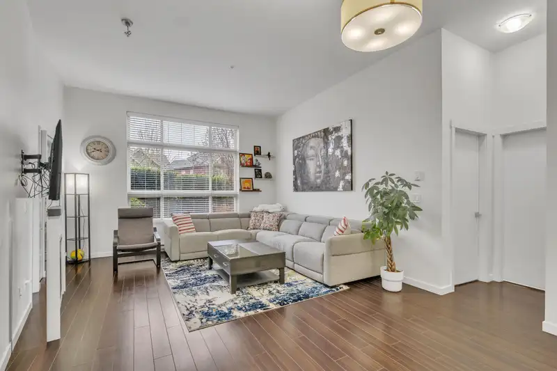 103 19201 66A AVENUE - photo 4 of 32