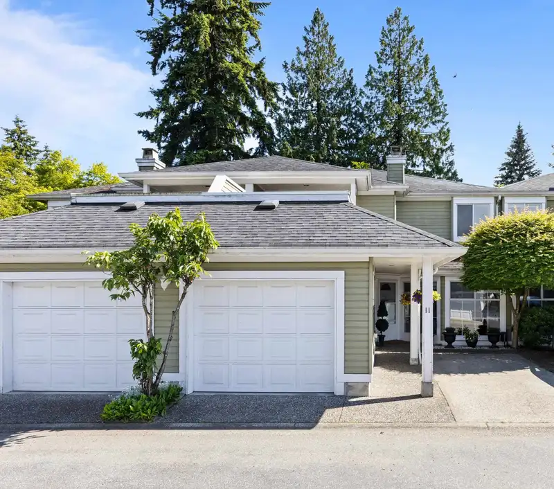 11 8428 VENTURE WAY - photo 4 of 37