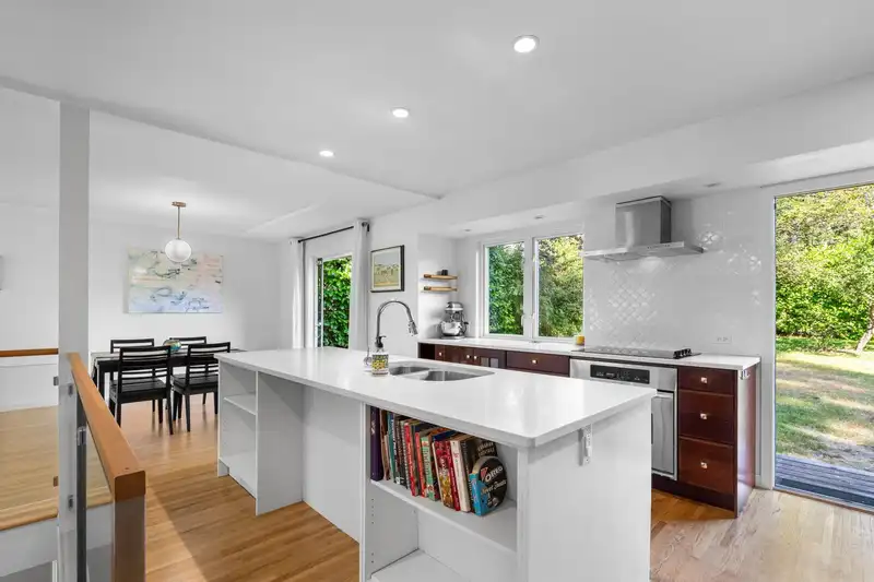 1146 CORTELL STREET - photo 2 of 40
