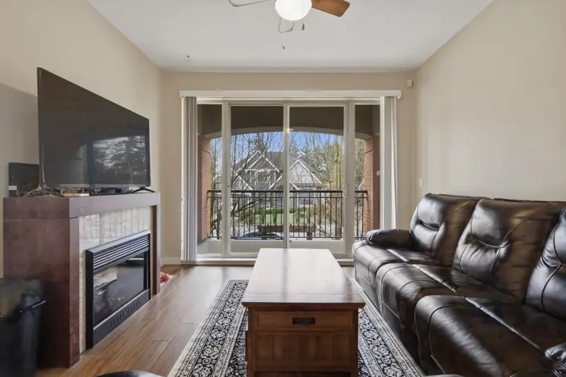 209 33545 RAINBOW AVENUE - photo 3 of 25