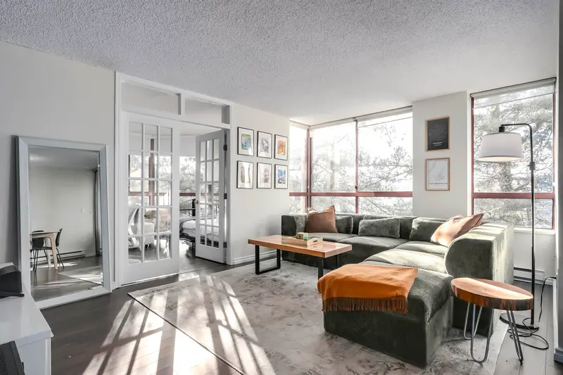 203 220 ELEVENTH STREET - photo 1 of 25