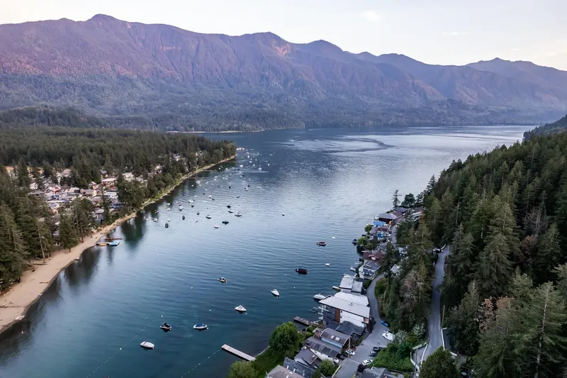 36 LAKESHORE DRIVE - photo 1 of 25