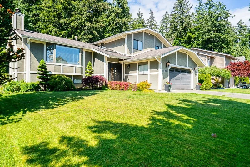 14449 19A AVENUE - photo 4 of 25