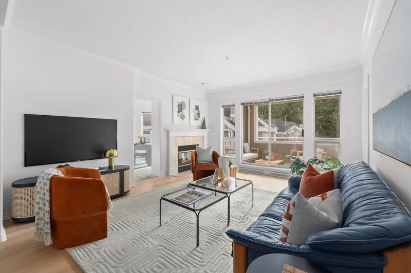 207 5760 HAMPTON PLACE - photo 2 of 25