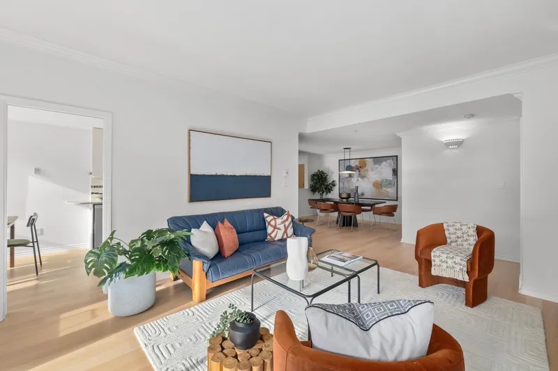 207 5760 HAMPTON PLACE - photo 4 of 25