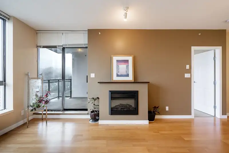 1701 400 CAPILANO ROAD - photo 3 of 39
