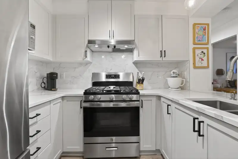 312 2959 SILVER SPRINGS BOULEVARD - photo 4 of 39