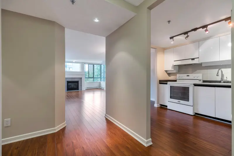 603 1132 HARO STREET - photo 2 of 25