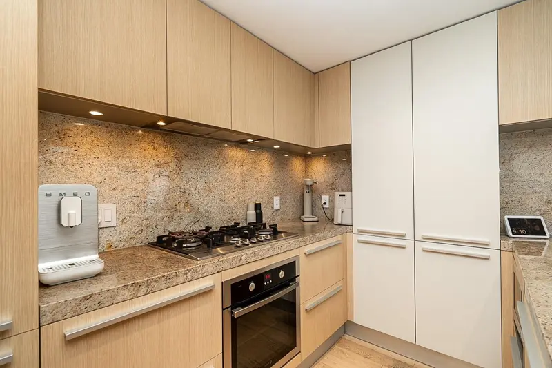 2103 1351 CONTINENTAL STREET - photo 4 of 25