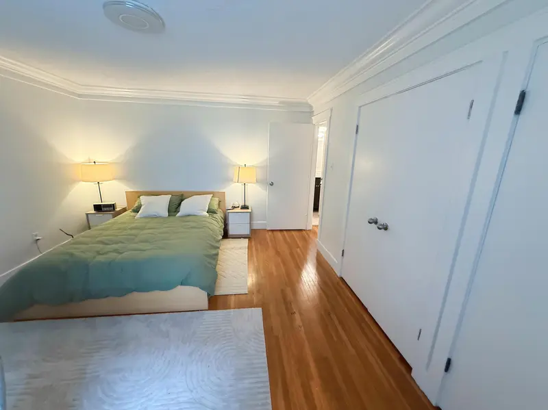 109 815 FOURTH AVENUE - photo 3 of 25