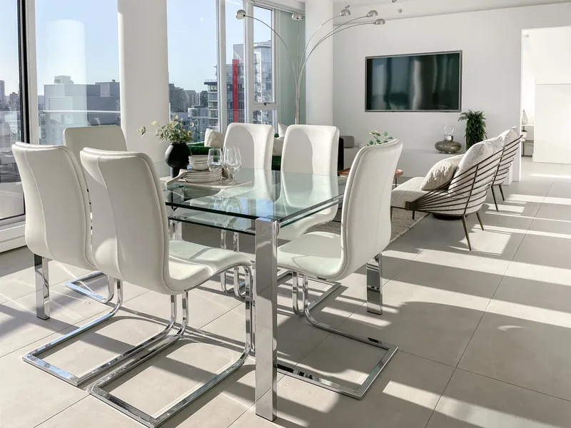 3703 689 ABBOTT STREET - photo 1 of 25