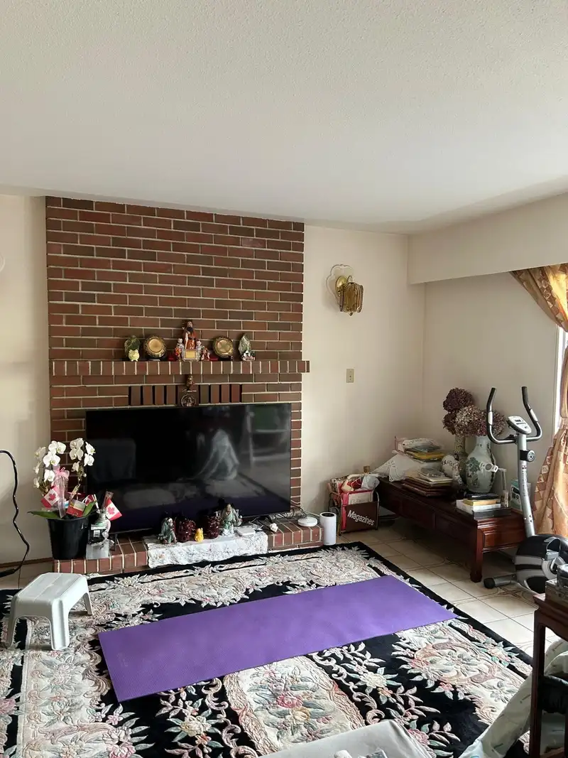 115 W 47TH AVENUE - photo 3 of 21