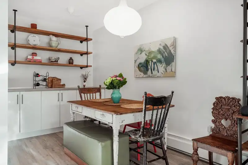 202 3150 PRINCE EDWARD STREET - photo 4 of 21