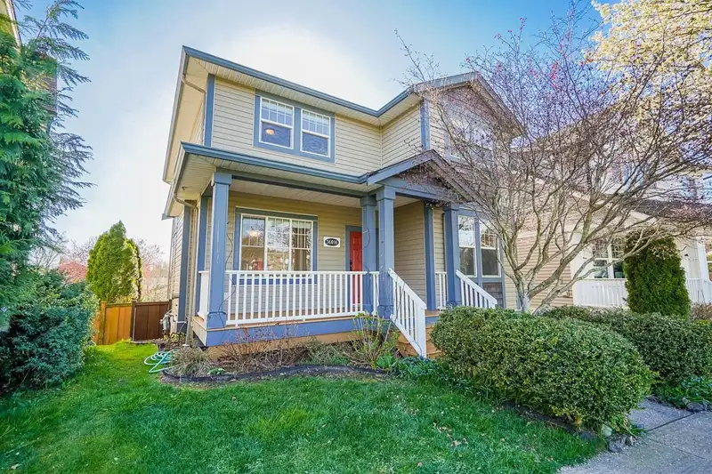 36016 SHADBOLT AVENUE - photo 1 of 35