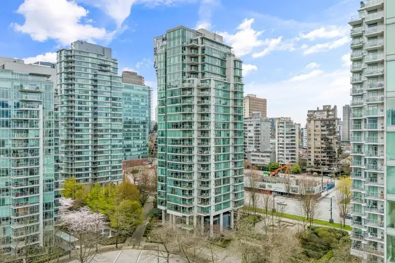 1803 1680 BAYSHORE DRIVE - photo 2 of 23