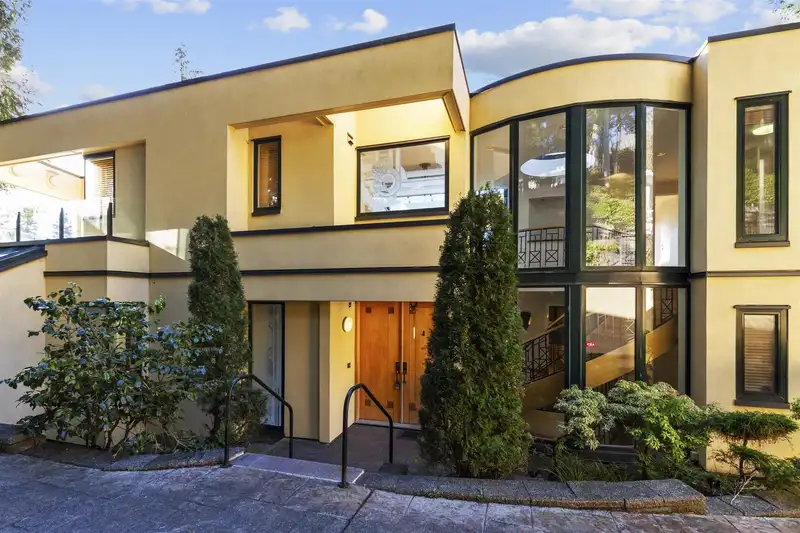 2780 ROSEBERY AVENUE - photo 1 of 32