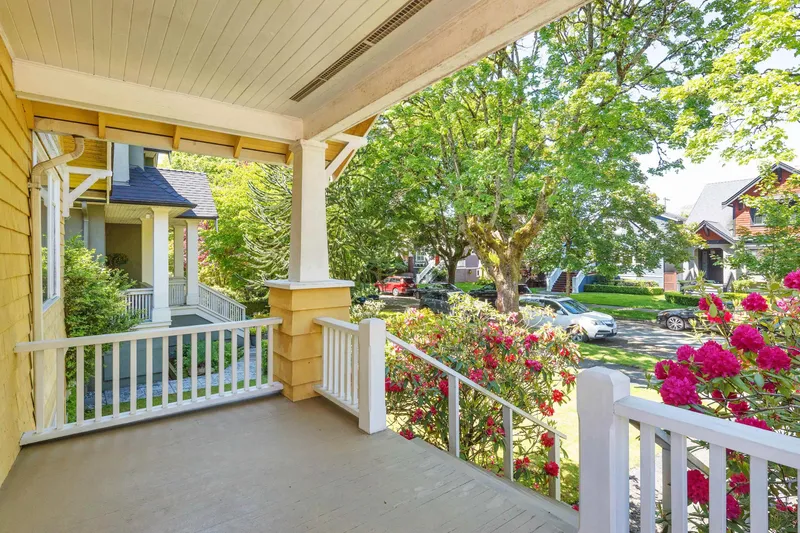 3136 W 11TH AVENUE - photo 3 of 25