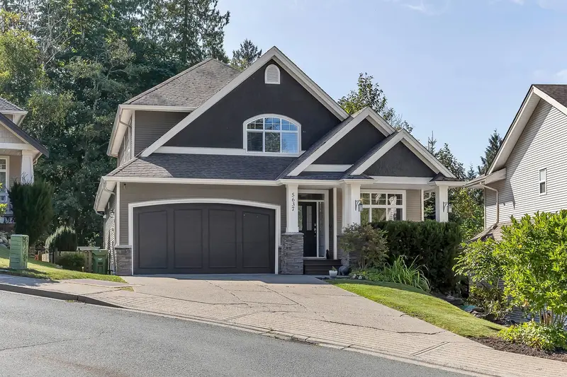 5637 THOM CREEK DRIVE - photo 2 of 25