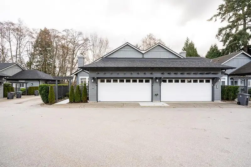 21 14909 32ND AVENUE - photo 1 of 36