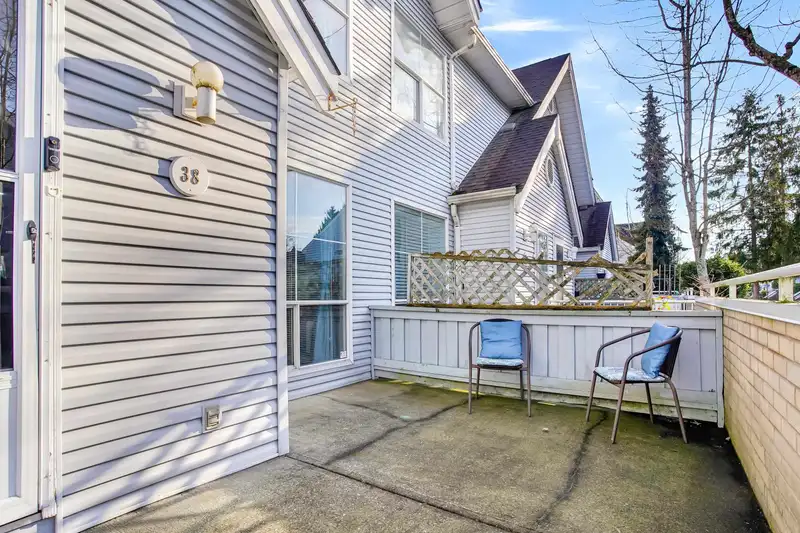 38 13706 74 AVENUE - photo 3 of 25