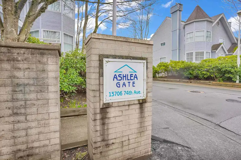38 13706 74 AVENUE - photo 4 of 25