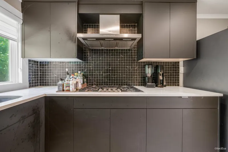 4000 FISHER DRIVE - photo 4 of 25