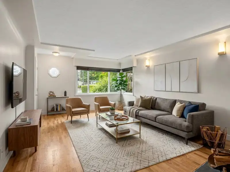 2925 MCGILL STREET - photo 3 of 40