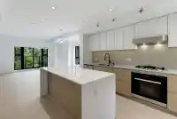 18 520 W 28TH AVENUE - thumbnail 4