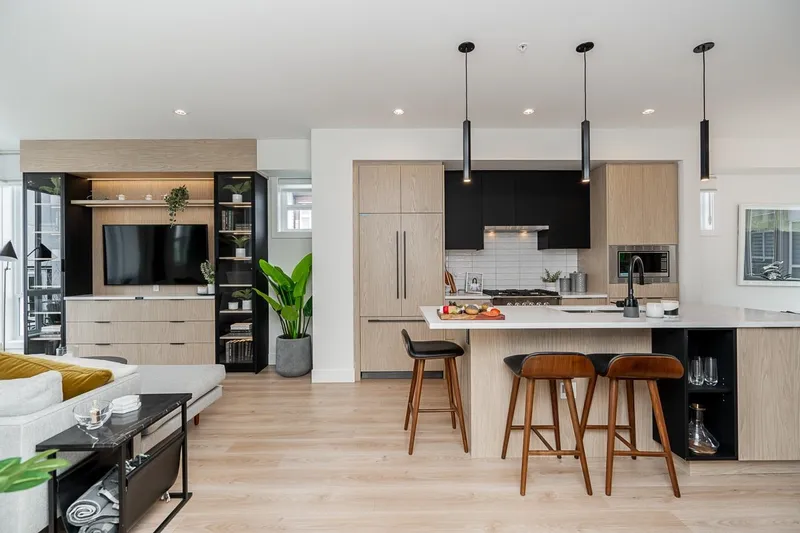 52 7670 207 STREET - photo 1 of 25