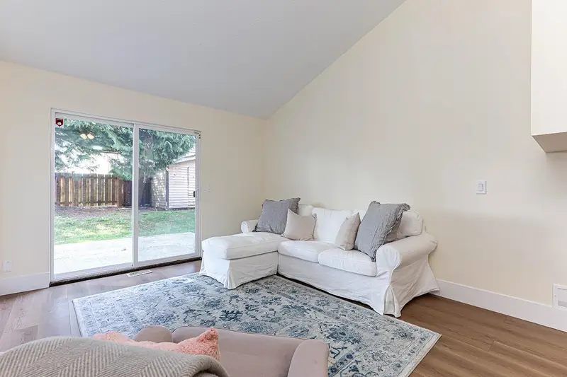 12458 76B AVENUE - photo 2 of 25