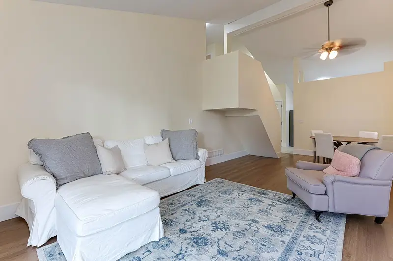 12458 76B AVENUE - photo 3 of 25