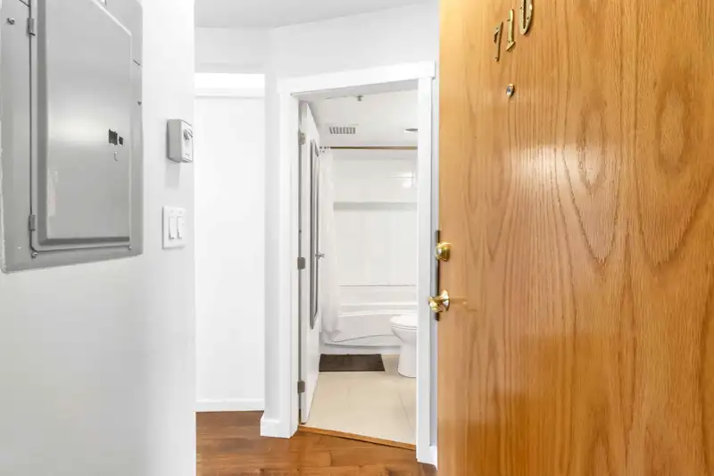 710 939 HOMER STREET - photo 4 of 24