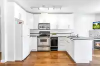 710 939 HOMER STREET - thumbnail 8