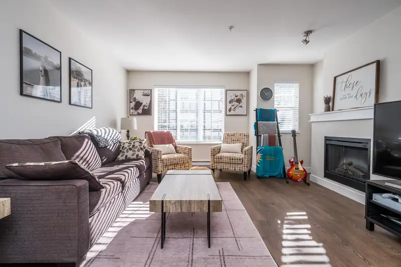 146 20875 80 AVENUE - photo 2 of 37