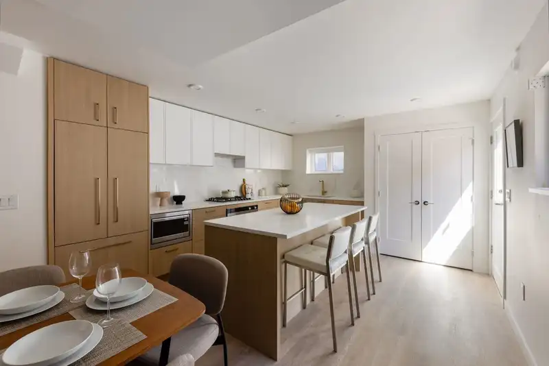 604 ROCHESTER AVENUE - photo 2 of 19