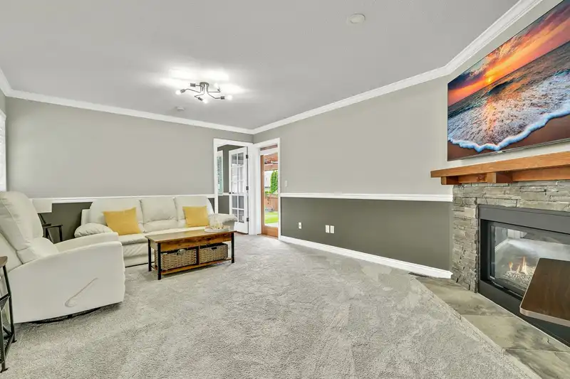 10579 245B STREET - photo 2 of 40