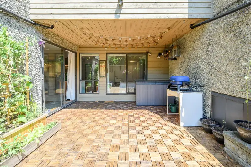 104 1500 PENDRELL STREET - photo 4 of 28
