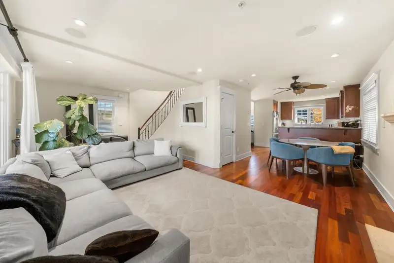2216 MACDONALD STREET - photo 3 of 39